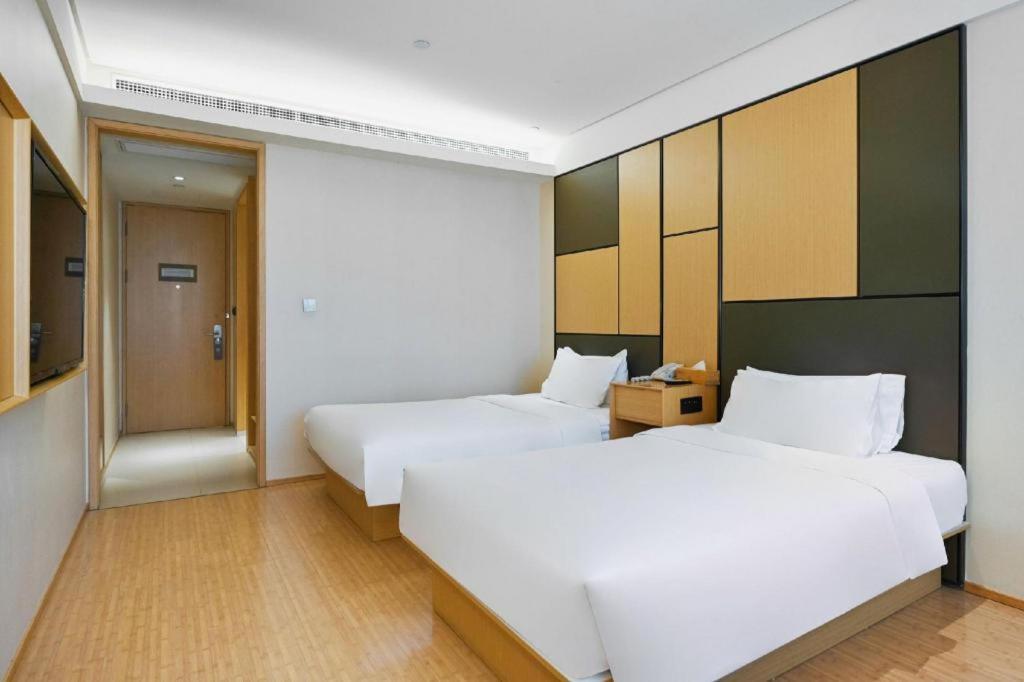 Ji Hotel Shanghai Hongqiao Yan'An XI Road מראה חיצוני תמונה
