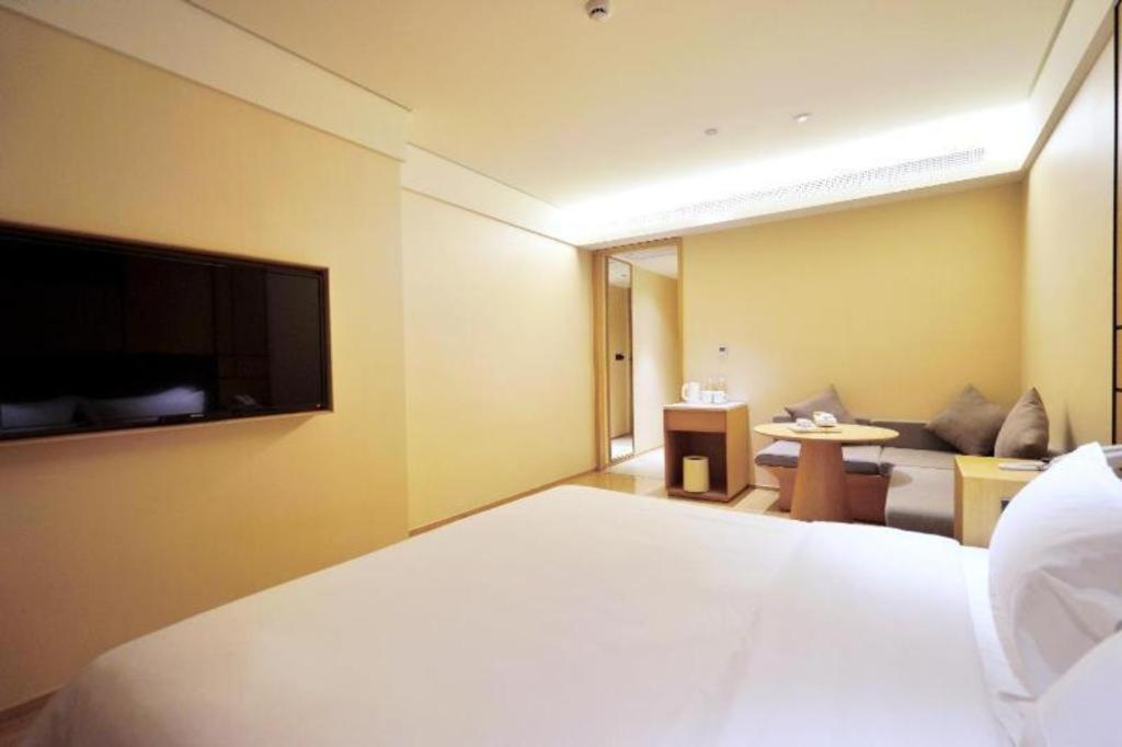 Ji Hotel Shanghai Hongqiao Yan'An XI Road מראה חיצוני תמונה