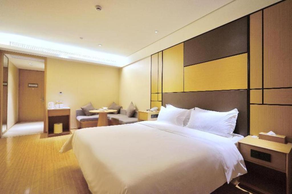 Ji Hotel Shanghai Hongqiao Yan'An XI Road מראה חיצוני תמונה