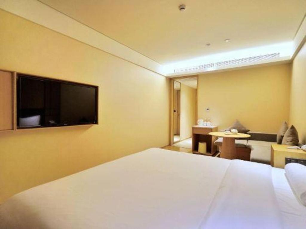 Ji Hotel Shanghai Hongqiao Yan'An XI Road מראה חיצוני תמונה