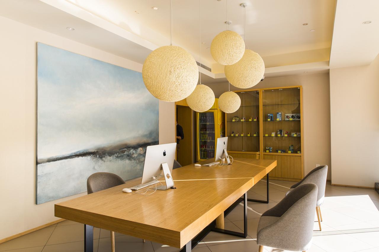 Ji Hotel Shanghai Hongqiao Yan'An XI Road מראה חיצוני תמונה
