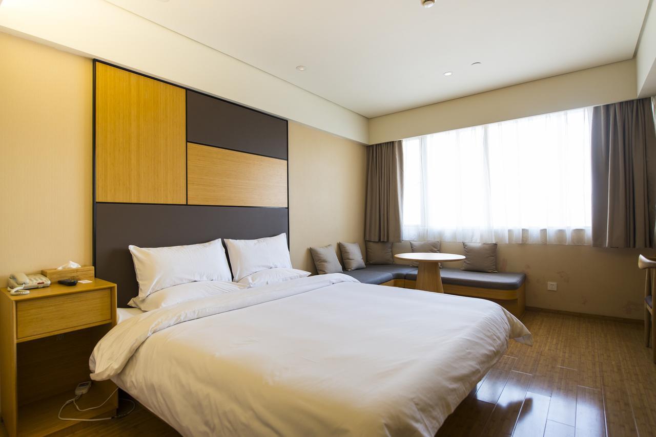 Ji Hotel Shanghai Hongqiao Yan'An XI Road מראה חיצוני תמונה