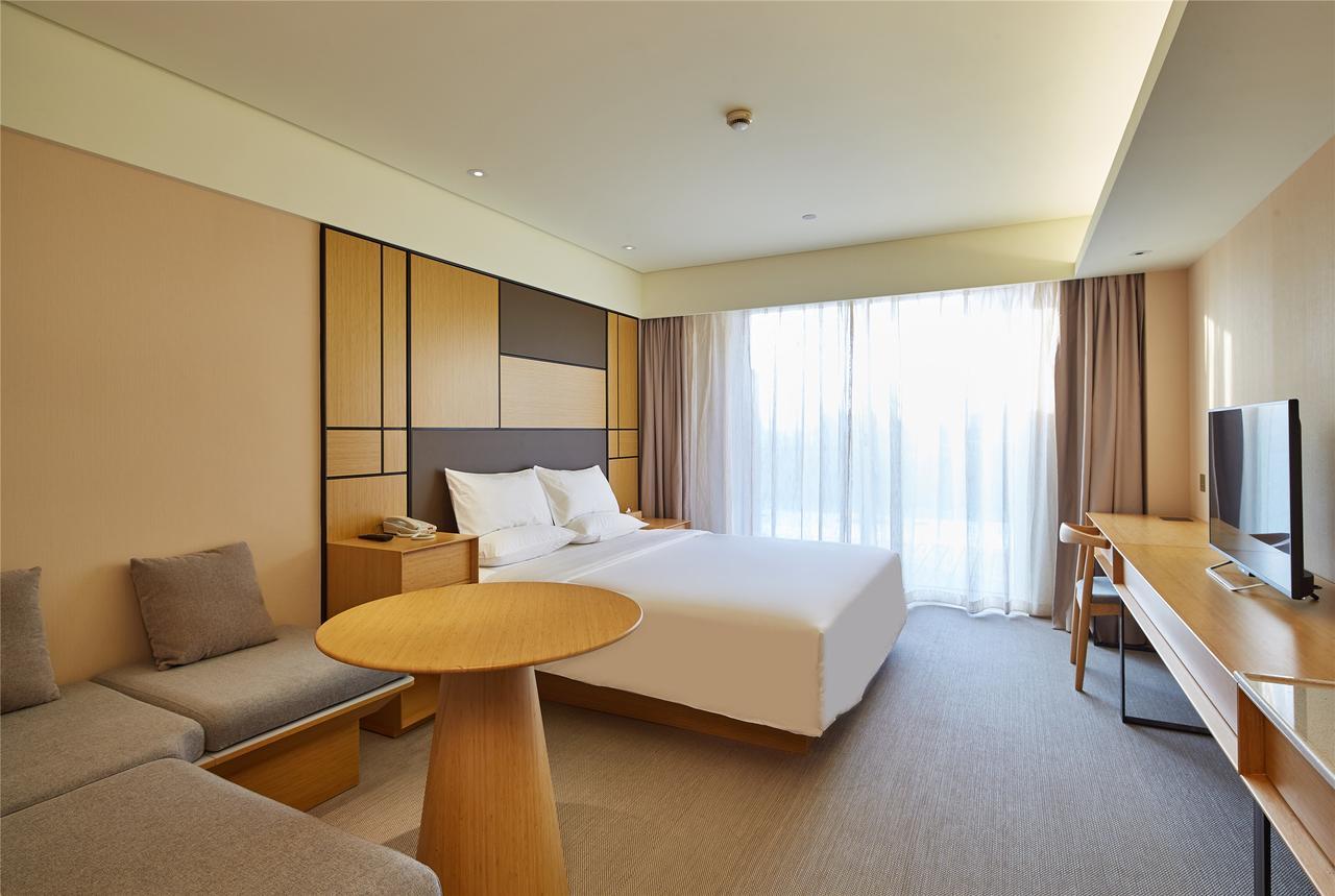 Ji Hotel Shanghai Hongqiao Yan'An XI Road מראה חיצוני תמונה